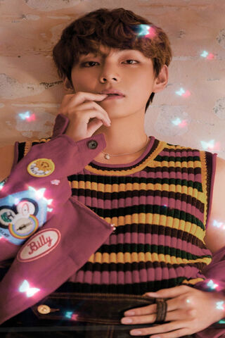 Charming V: A Glimpse o..