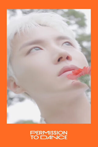 J-Hope's Radiant Moment 🌼✨