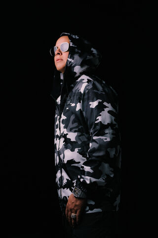 The King of Reggaeton: Daddy Yankee in Style 🎤👑