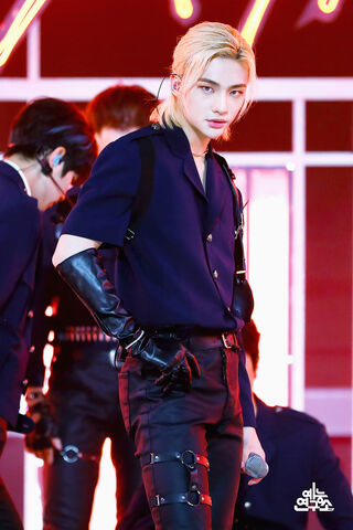 Hyunjin's Dazzling Stage Presence ✨