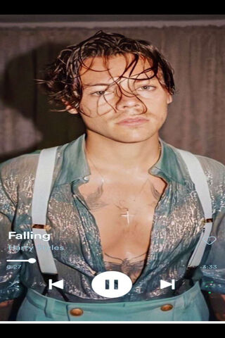 Emotional Vibes: Harry Styles in 'Falling' 🎤✨
