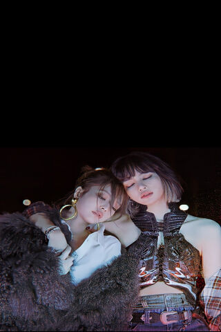 Harmony in Style: Jenlisa Unplugged 🎶✨