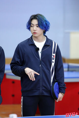 JungKook: The Charismatic Performer 🎤✨