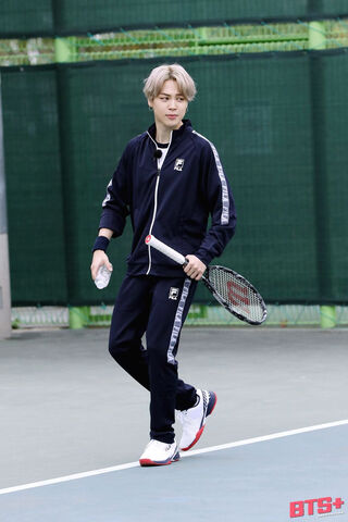 Jimin's Tennis Day: A Star on the Court! 🎾✨