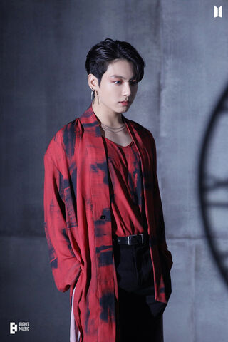 JungKook: The Charismatic Icon 🌟