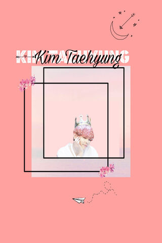 Crowned Charisma: Kim Taehyung's Enchanting Aura 🌟👑