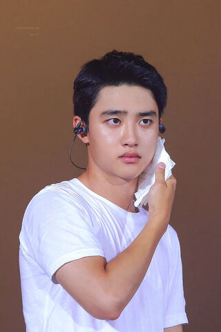 Kyungsoo: The Heartfelt Performer 💖