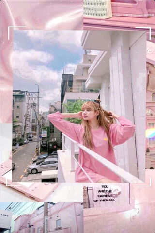 Lalisa's Dreamy Day Out 🌸✨