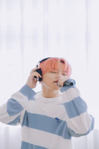 Melodic Moments with Chenle 🎤✨