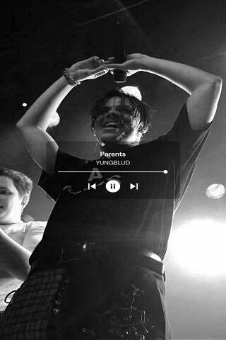 Rocking the Stage: YUNGBLUD's Anthem