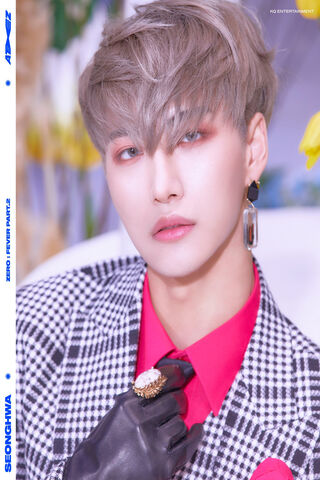 Seonghwa: The Epitome of Elegance ✨