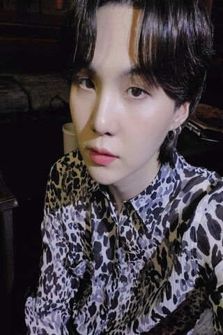 Suga's Stylish Selfie: A Moment of Charm ✨