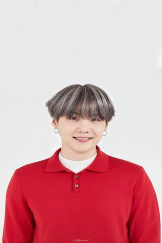 Suga's Charming Smile 🌟