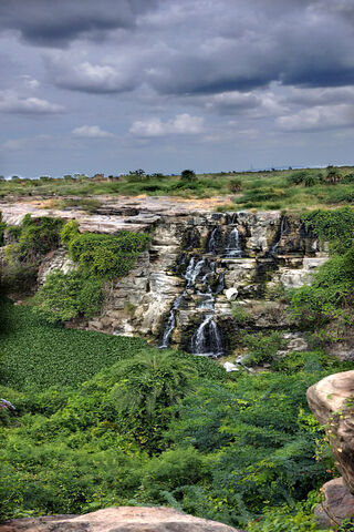 Sagar Ethipothala Falls: Nature's Hidden Gem 🌊🌿