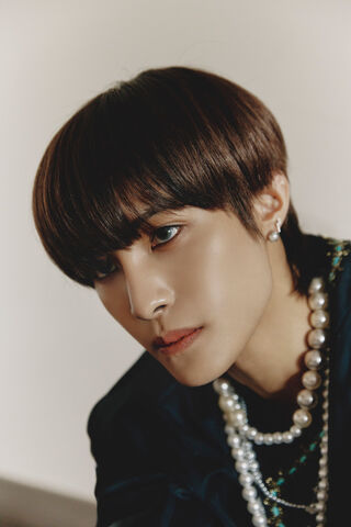 Yangyang: The Pearl of Elegance 🌟