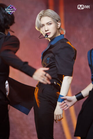 Yeosang: The Star of the Stage 🌟