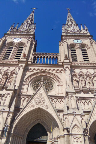 Majestic Spires of Iglesia: A Glimpse into History ⛪✨