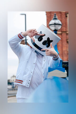Marshmello's Musical Vibes 🎶