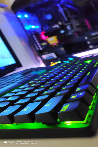 Illuminate Your Gaming: Teclado RGB MS