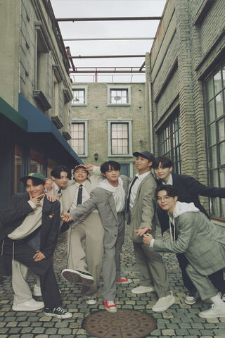 BTS: The Dynamic Seven ..