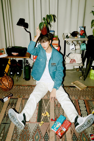 Charming Vibes: NCT's Park Jisung in a Playful Moment 🍓✨