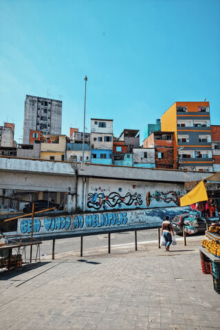 Vibrant Life in Heliopolis: A Glimpse of Community Spirit 🌆✨