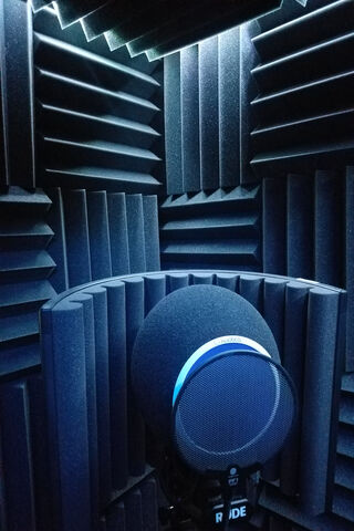 Sound Sanctuary: The Heart of Mic Studio Music 🎤✨