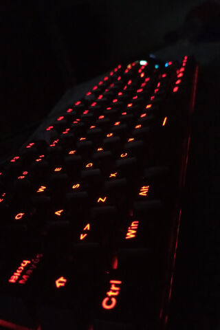 Illuminate Your Game: The Teclado Gamee Experience 🎮✨