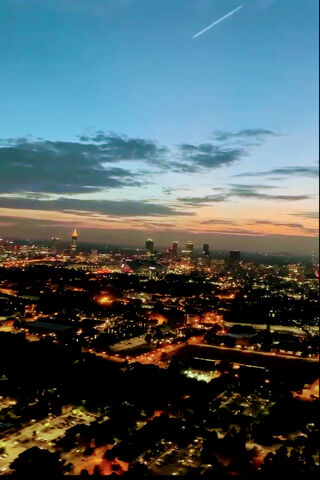 Atlanta's Twilight Glow 🌆✨