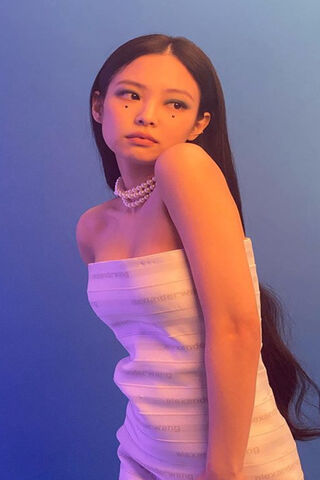 Elegance in Blue: The Jennie Effect