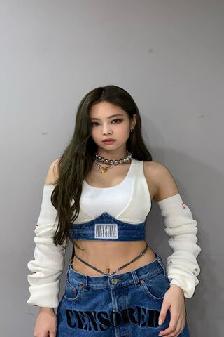 Chic Vibes with Jennie 🌟