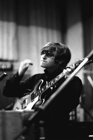 Rock 'n' Roll Dreams: John Lennon at the Casino 🎸✨