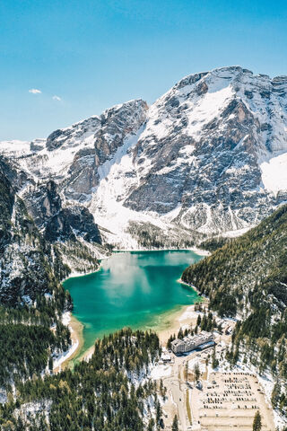 Serenity at Mountain Lakeview 🌄💧