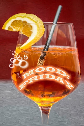 Cheers to the Weekend! 🍹