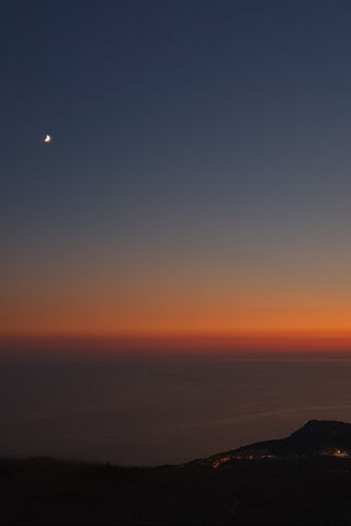 Twilight Harmony: Moonlit Serenity 🌅🌙