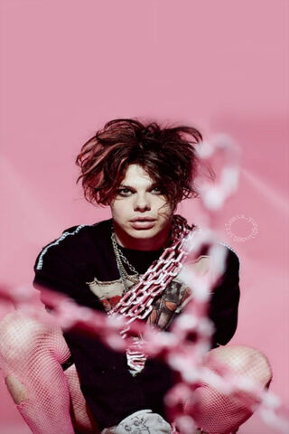 Yungblud: Breaking Boundaries 🎤✨