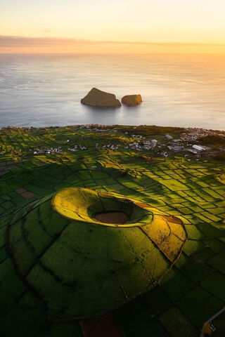 Mystical Landscapes of the Atlantic Ocean 🌊✨