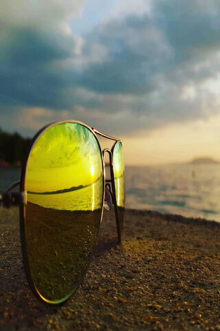 Sunset Reflections at Lake Balaton 🌅🕶️