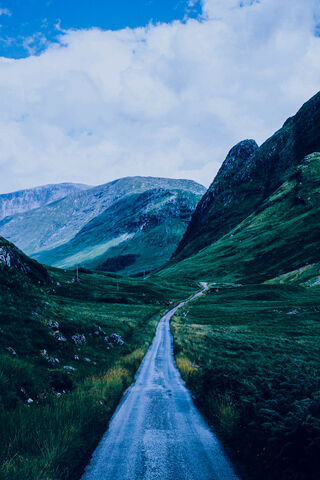 Journey Through the Highlands 🌄🚗