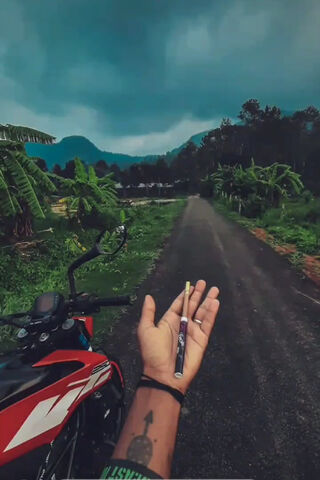 Adventure Awaits: The KTM Duke 250 Experience 🏍️🌄