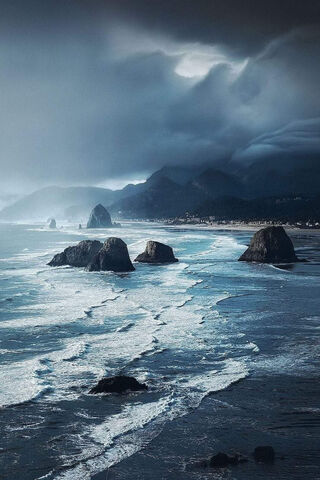 Mystical Waves of the Oregon Coast 🌊✨