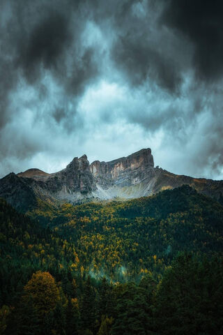 Majestic Peaks of Pico Chipeta Alto 🌄✨