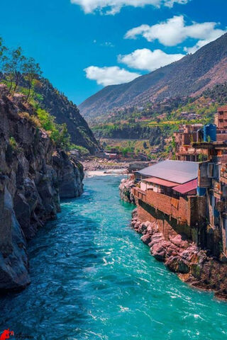 Serenity of Swat: Nature's Masterpiece 🌊🏞️