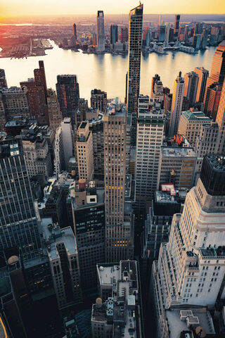 Skyline Serenity: The Heart of Twenty Xchange 🌆✨