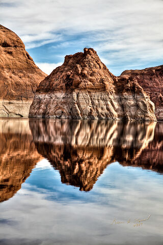 Reflections of Serenity at BSI Lake Powell