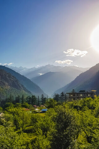 Serenity in the Mountains 🌄