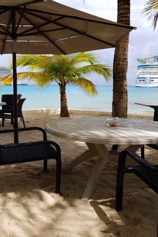 Tropical Serenity: A Supernatural Escape 🌴✨