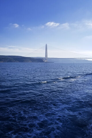 Majestic Spans: The Bridge Over the Sea 🌉🌊