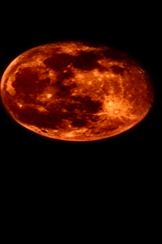 Crimson Night: The Enigmatic Blood Moon 🌕✨