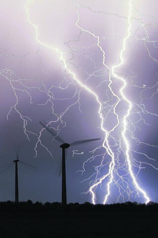 Blitz: Nature's Electric Dance ⚡️🌪️